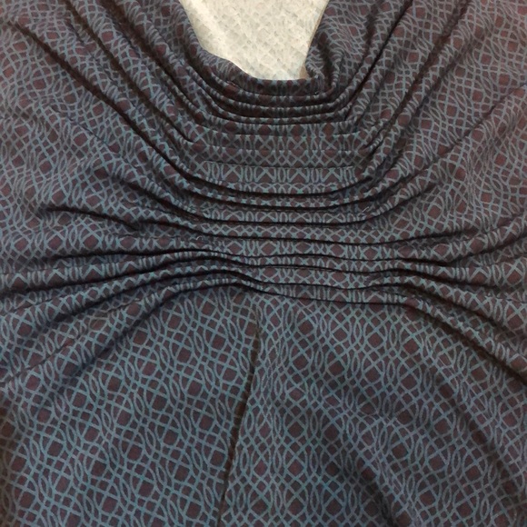 Blue banana republic top. Great for work - Picture 2 of 8